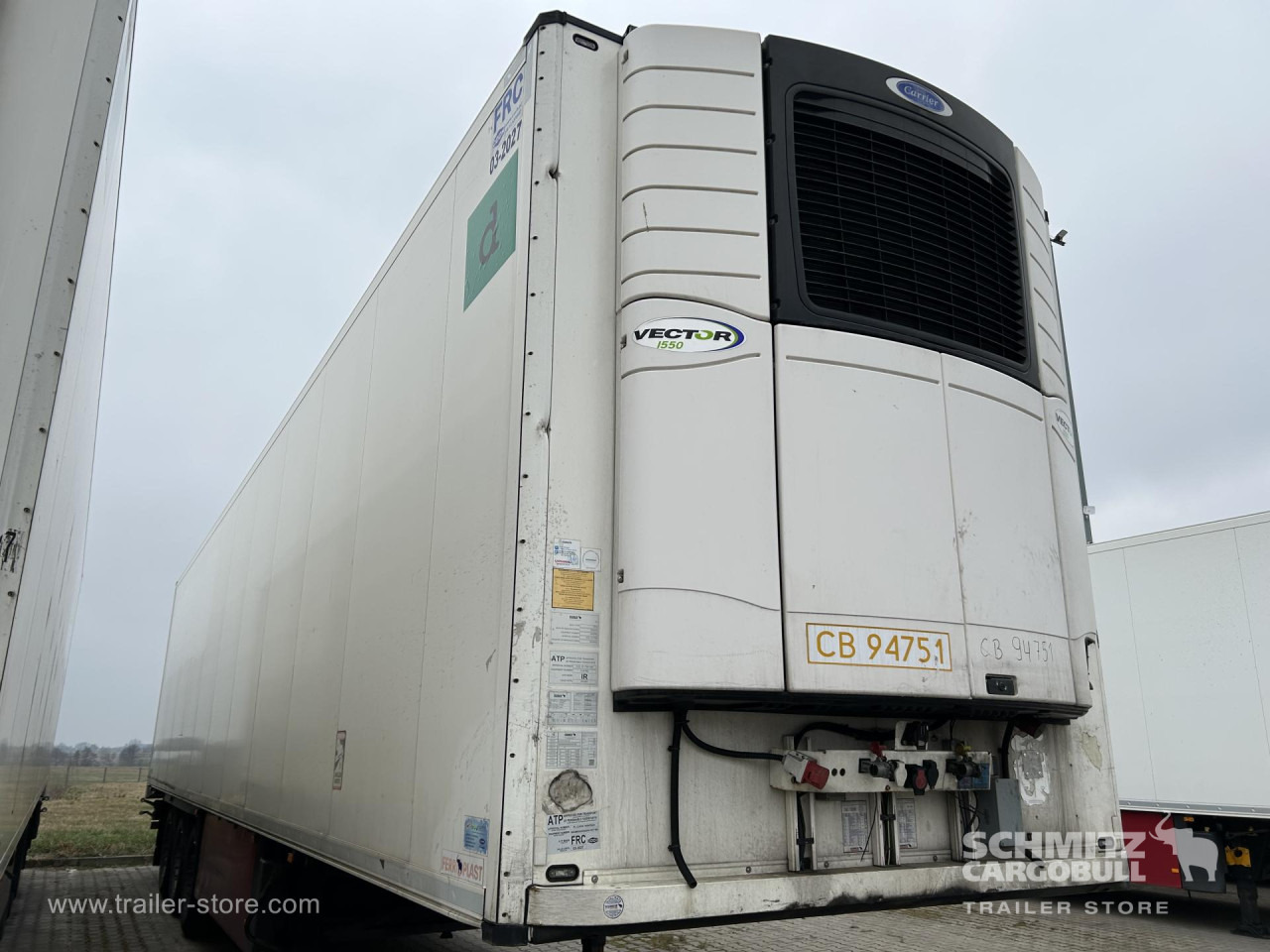 SCHMITZ Reefer Standard - Isotherm oplegger: afbeelding 1 SCHMITZ Reefer Standard - Isotherm oplegger: afbeelding 1