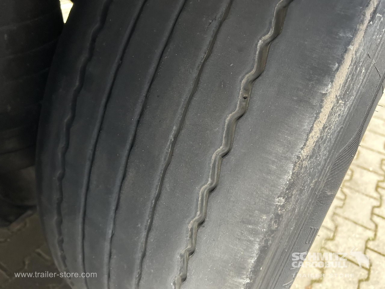 SCHMITZ Reefer Standard - Isotherm oplegger: afbeelding 5 SCHMITZ Reefer Standard - Isotherm oplegger: afbeelding 5