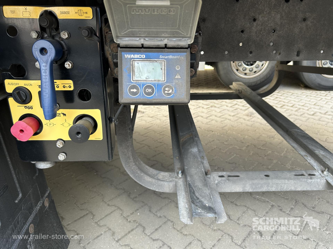 SCHMITZ Reefer Standard - Isotherm oplegger: afbeelding 3 SCHMITZ Reefer Standard - Isotherm oplegger: afbeelding 3