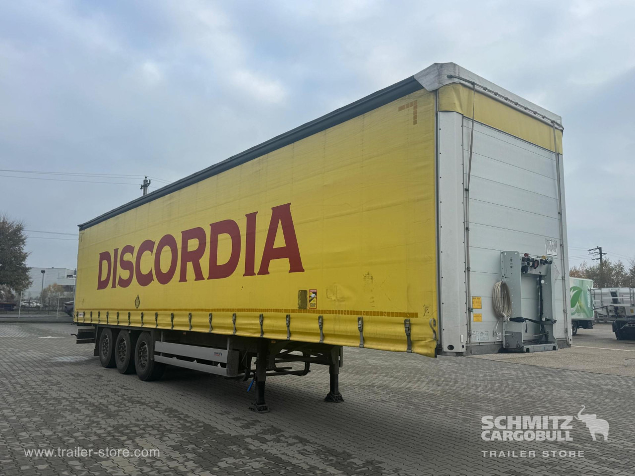 SCHMITZ Curtainsider Standard - Schuifzeiloplegger: afbeelding 4 SCHMITZ Curtainsider Standard - Schuifzeiloplegger: afbeelding 4