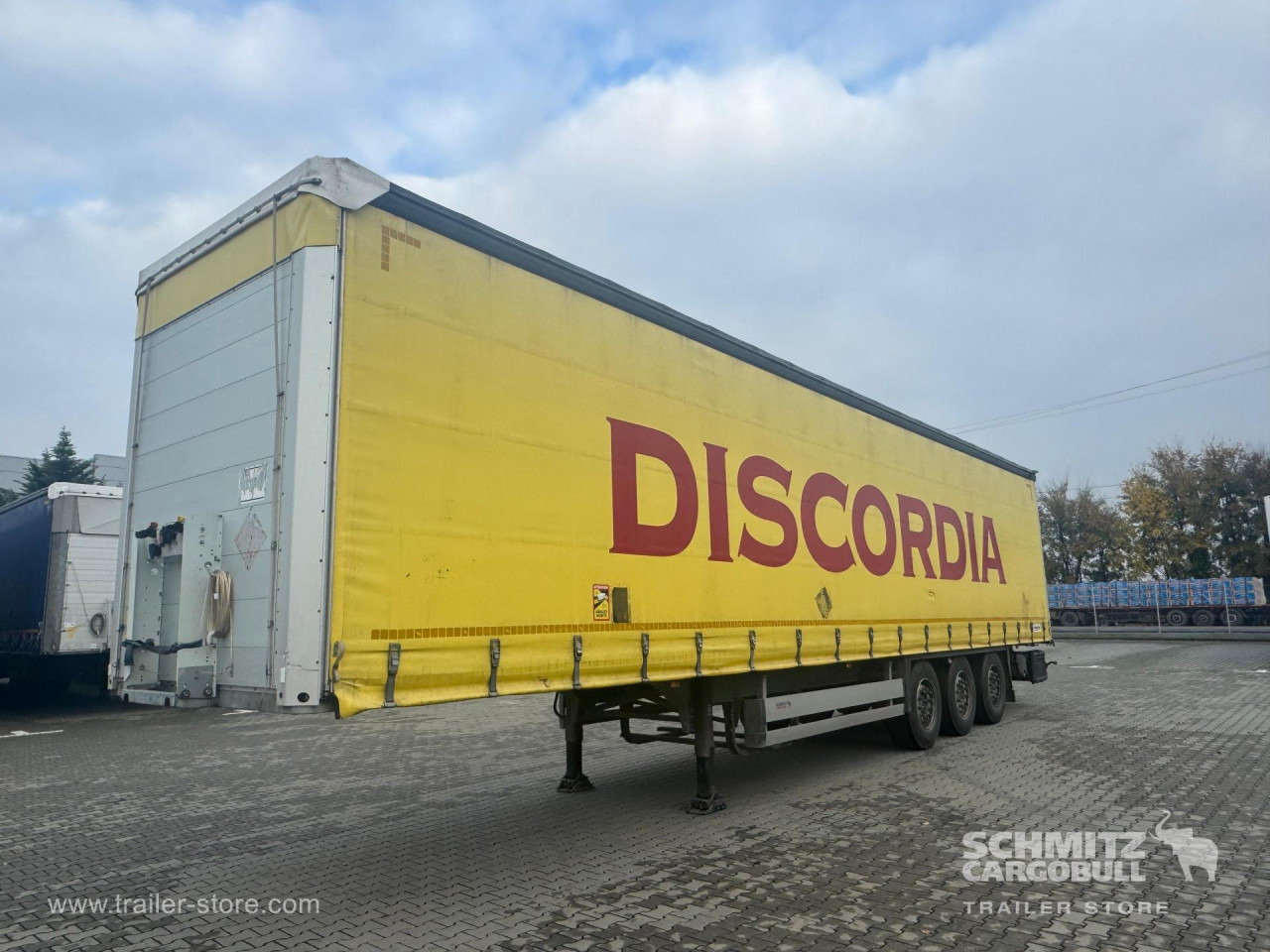 SCHMITZ Curtainsider Standard - Schuifzeiloplegger: afbeelding 1 SCHMITZ Curtainsider Standard - Schuifzeiloplegger: afbeelding 1
