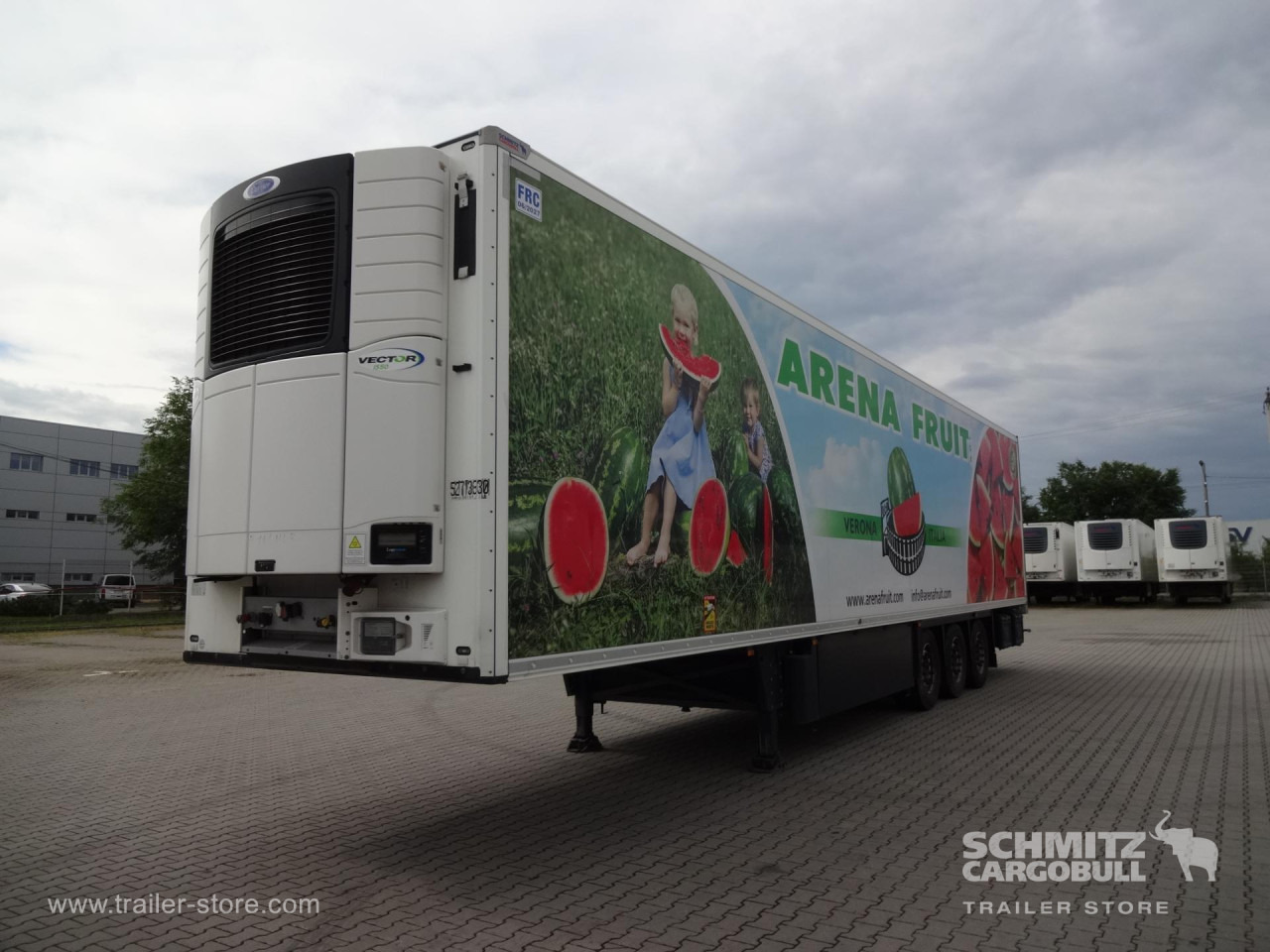SCHMITZ Dubă frigorifică refrigerare - Koelwagen oplegger: afbeelding 1 SCHMITZ Dubă frigorifică refrigerare - Koelwagen oplegger: afbeelding 1