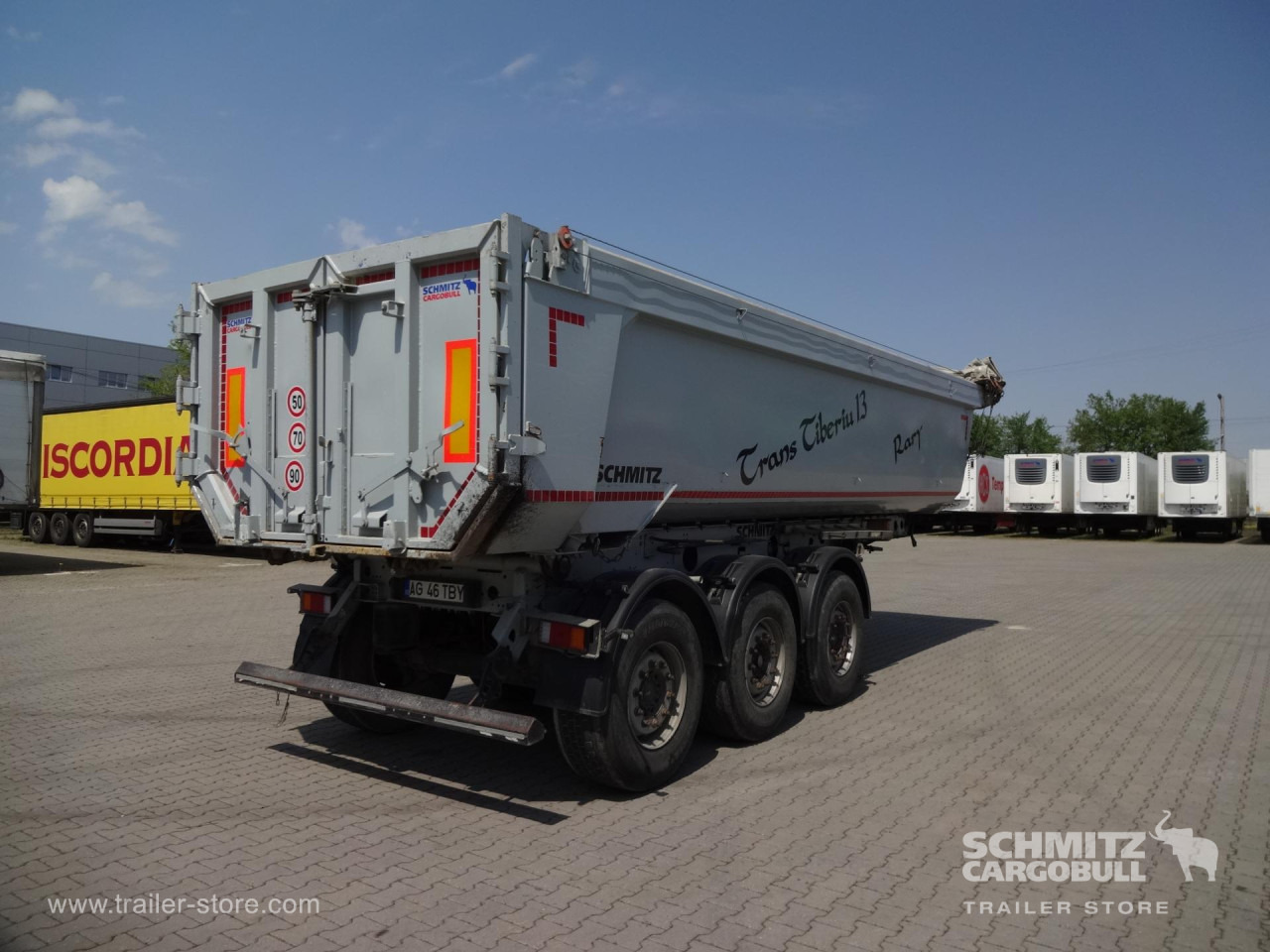 SCHMITZ Tipper Steel half pipe body 252m³ - Kipper oplegger: afbeelding 3 SCHMITZ Tipper Steel half pipe body 252m³ - Kipper oplegger: afbeelding 3