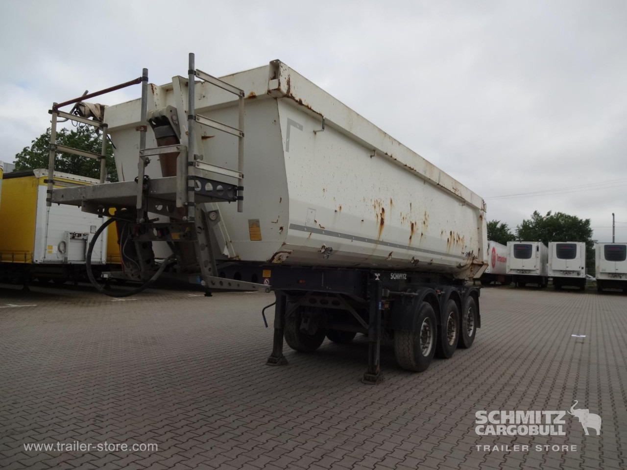 SCHMITZ Tipper Steel half pipe body 28m³ - Kipper oplegger: afbeelding 5 SCHMITZ Tipper Steel half pipe body 28m³ - Kipper oplegger: afbeelding 5