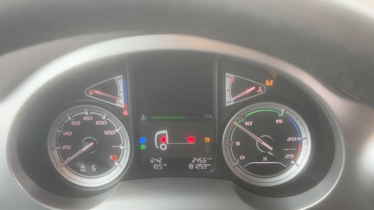 Vrachtwagen met open laadbak, Kraanwagen DAF CF 480 8x4 E6 / Fassi F315A.2.26 crane / flatbedCF 480 8x4 E6 / Fassi F315A.2.26 crane / flatbed: afbeelding 17