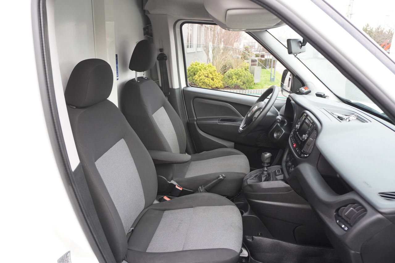 Leasing FIAT Doblo / Lamberet refrigerator / Carrier Xarios 200 / FRCX 07/2027 FIAT Doblo / Lamberet refrigerator / Carrier Xarios 200 / FRCX 07/2027: afbeelding 17 Leasing FIAT Doblo / Lamberet refrigerator / Carrier Xarios 200 / FRCX 07/2027 FIAT Doblo / Lamberet refrigerator / Carrier Xarios 200 / FRCX 07/2027: afbeelding 17