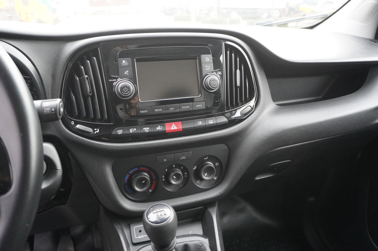 Leasing FIAT Doblo / Lamberet refrigerator / Carrier Xarios 200 / FRCX 07/2027 FIAT Doblo / Lamberet refrigerator / Carrier Xarios 200 / FRCX 07/2027: afbeelding 15 Leasing FIAT Doblo / Lamberet refrigerator / Carrier Xarios 200 / FRCX 07/2027 FIAT Doblo / Lamberet refrigerator / Carrier Xarios 200 / FRCX 07/2027: afbeelding 15