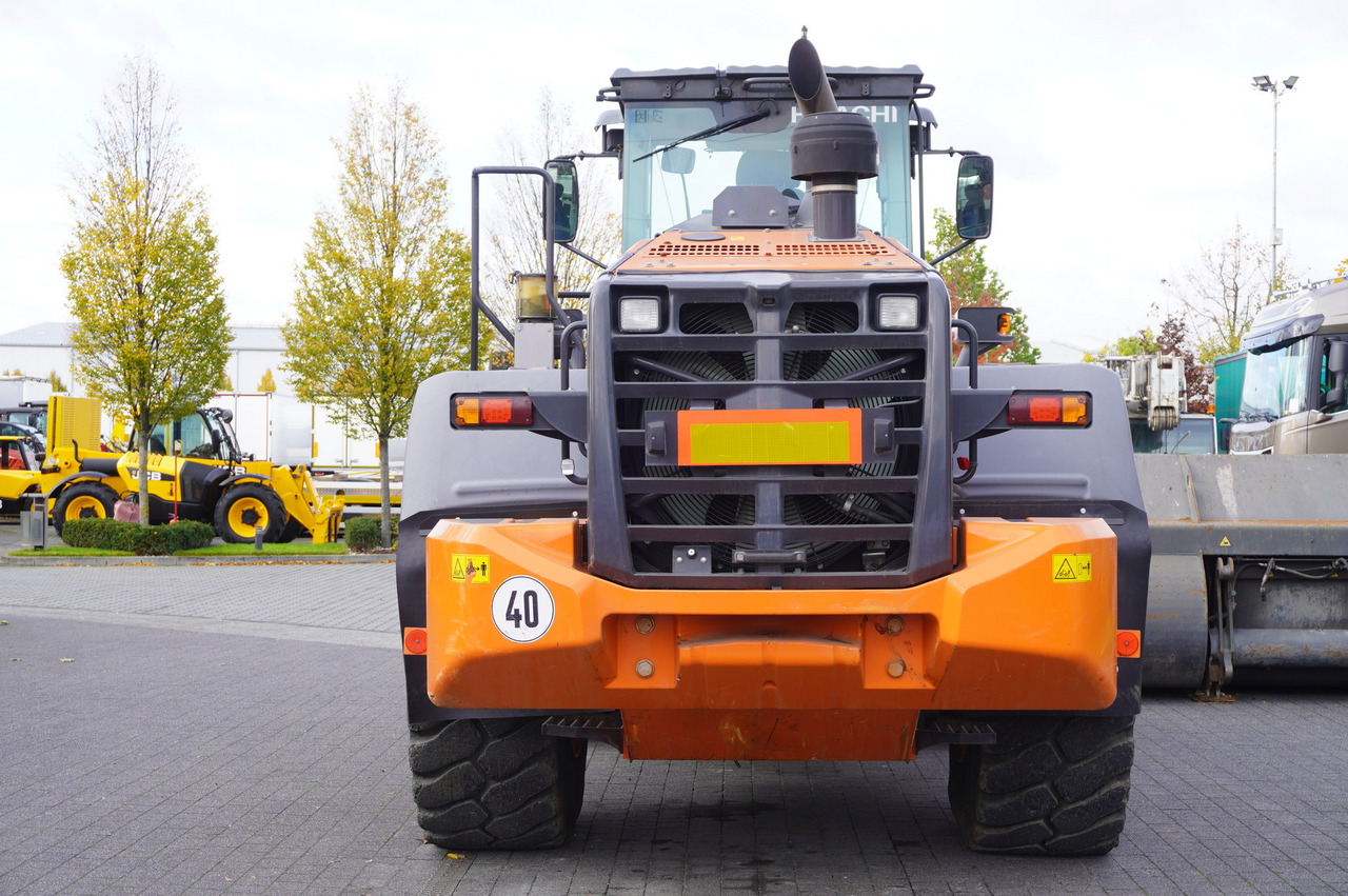 HITACHI ZW220 articulated loader / 2 buckets - Wiellader: afbeelding 5 HITACHI ZW220 articulated loader / 2 buckets - Wiellader: afbeelding 5