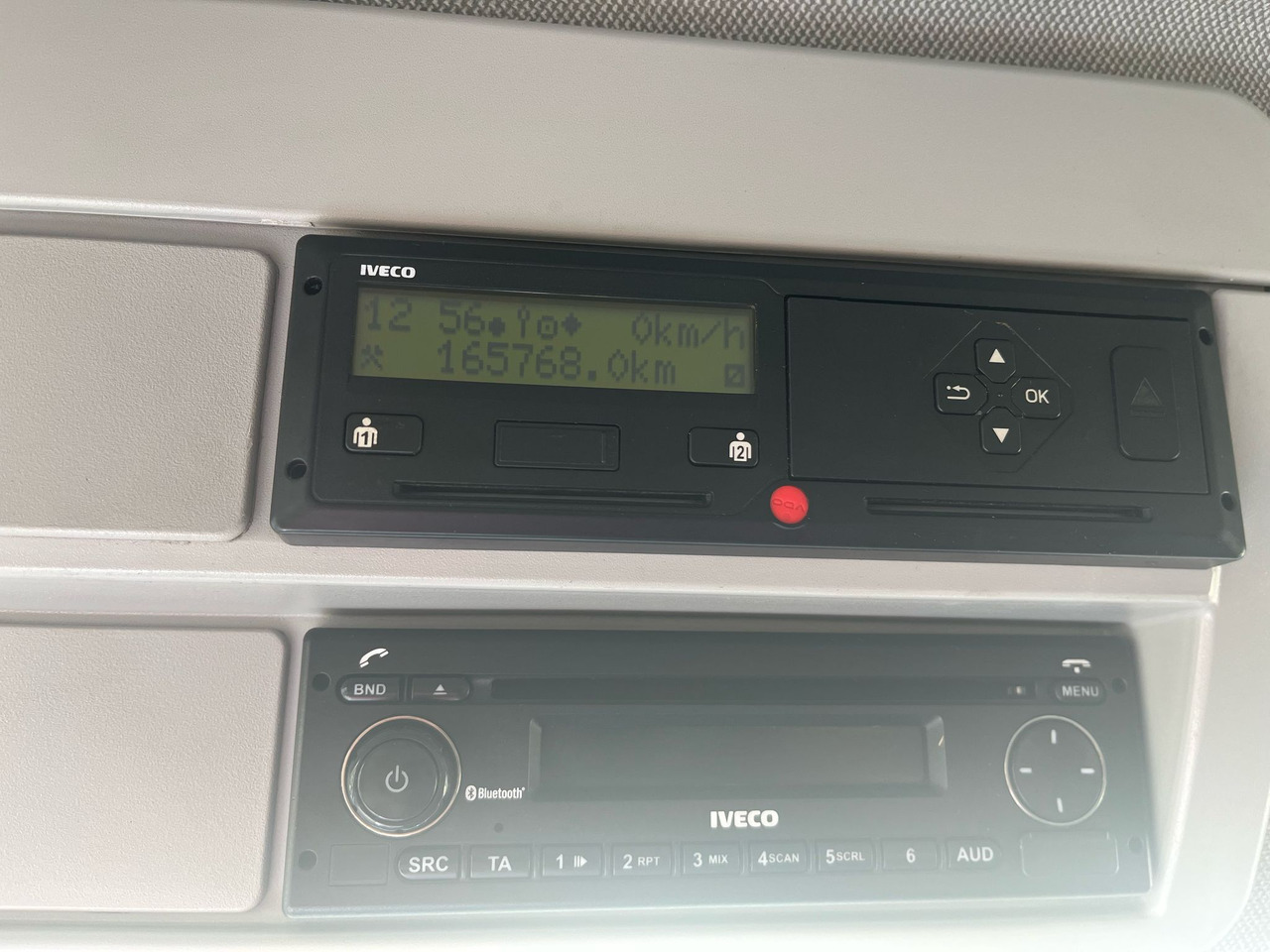 IVECO Eurocargo 120-190 / 160 thousand km !!! / Box 18 EPAL / Dhollandia lift 1500 kg - Bakwagen: afbeelding 2 IVECO Eurocargo 120-190 / 160 thousand km !!! / Box 18 EPAL / Dhollandia lift 1500 kg - Bakwagen: afbeelding 2