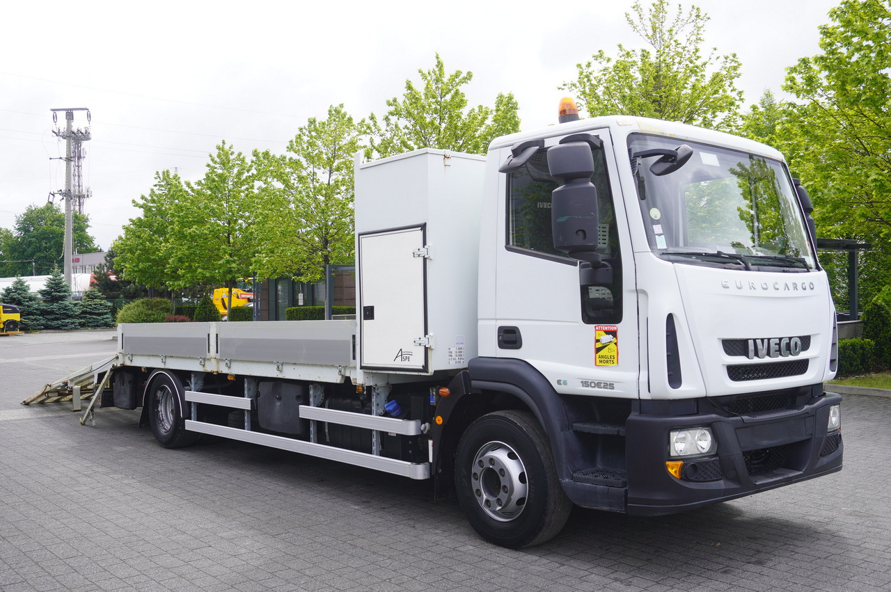 IVECO Eurocargo 150 E25 / 90 tho. km !!! / Tow truck - Bergingsvoertuig: afbeelding 2 IVECO Eurocargo 150 E25 / 90 tho. km !!! / Tow truck - Bergingsvoertuig: afbeelding 2