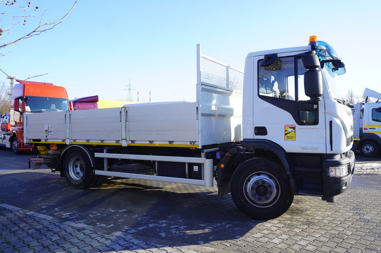 IVECO Eurocargo 160-210 / 75,000 km! / Dhollandia DHS072 lift 2000 kg - Vrachtwagen met open laadbak: afbeelding 5 IVECO Eurocargo 160-210 / 75,000 km! / Dhollandia DHS072 lift 2000 kg - Vrachtwagen met open laadbak: afbeelding 5