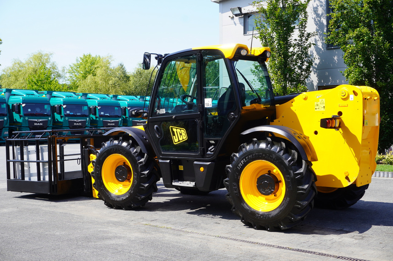 JCB 535-95 / 3.5 T / range 9.5 m / joystick - Telescooplader: afbeelding 3 JCB 535-95 / 3.5 T / range 9.5 m / joystick - Telescooplader: afbeelding 3