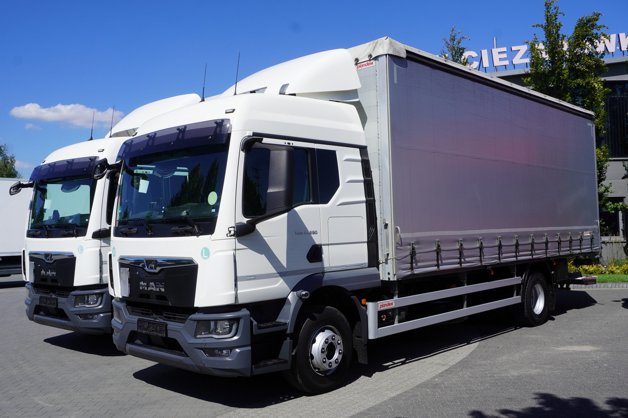 MAN TGM 15.290 Curtainsider / Glob / Manual / 2 beds / 17 EPAL - Schuifzeilen vrachtwagen: afbeelding 4 MAN TGM 15.290 Curtainsider / Glob / Manual / 2 beds / 17 EPAL - Schuifzeilen vrachtwagen: afbeelding 4