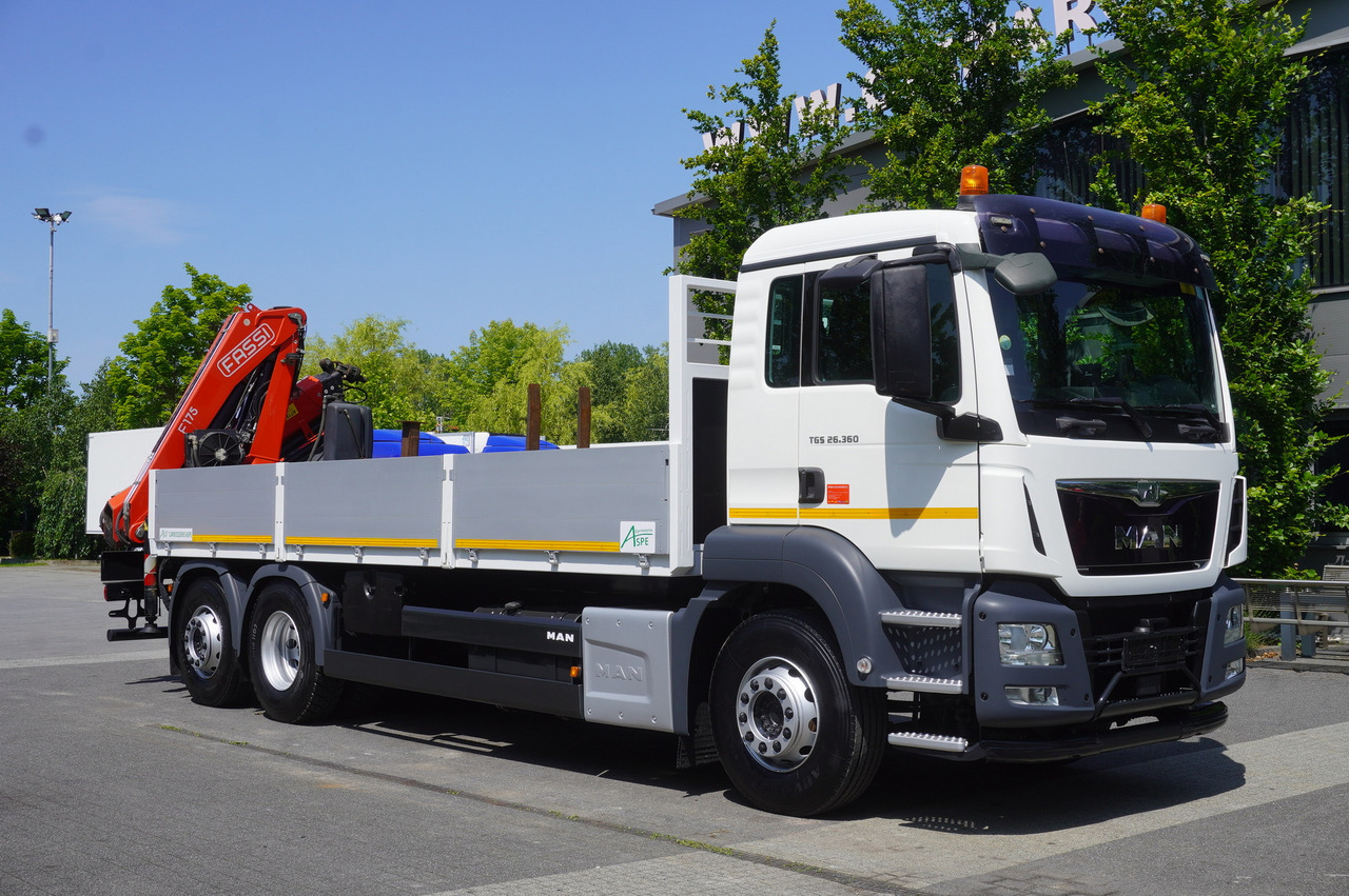 MAN TGS 26.360 Flatbed / Fassi F175 7.7 T / steered 3rd axle - Vrachtwagen met open laadbak, Kraanwagen: afbeelding 2 MAN TGS 26.360 Flatbed / Fassi F175 7.7 T / steered 3rd axle - Vrachtwagen met open laadbak, Kraanwagen: afbeelding 2