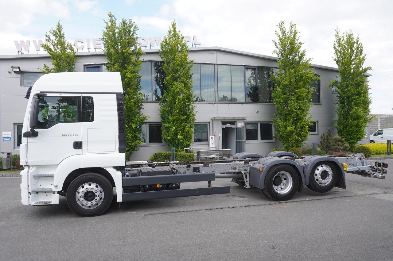 MAN TGS 26.420 / 7.5 m chassis / 14.5 t load cap. / Sleeping cab - Chassis vrachtwagen: afbeelding 2 MAN TGS 26.420 / 7.5 m chassis / 14.5 t load cap. / Sleeping cab - Chassis vrachtwagen: afbeelding 2