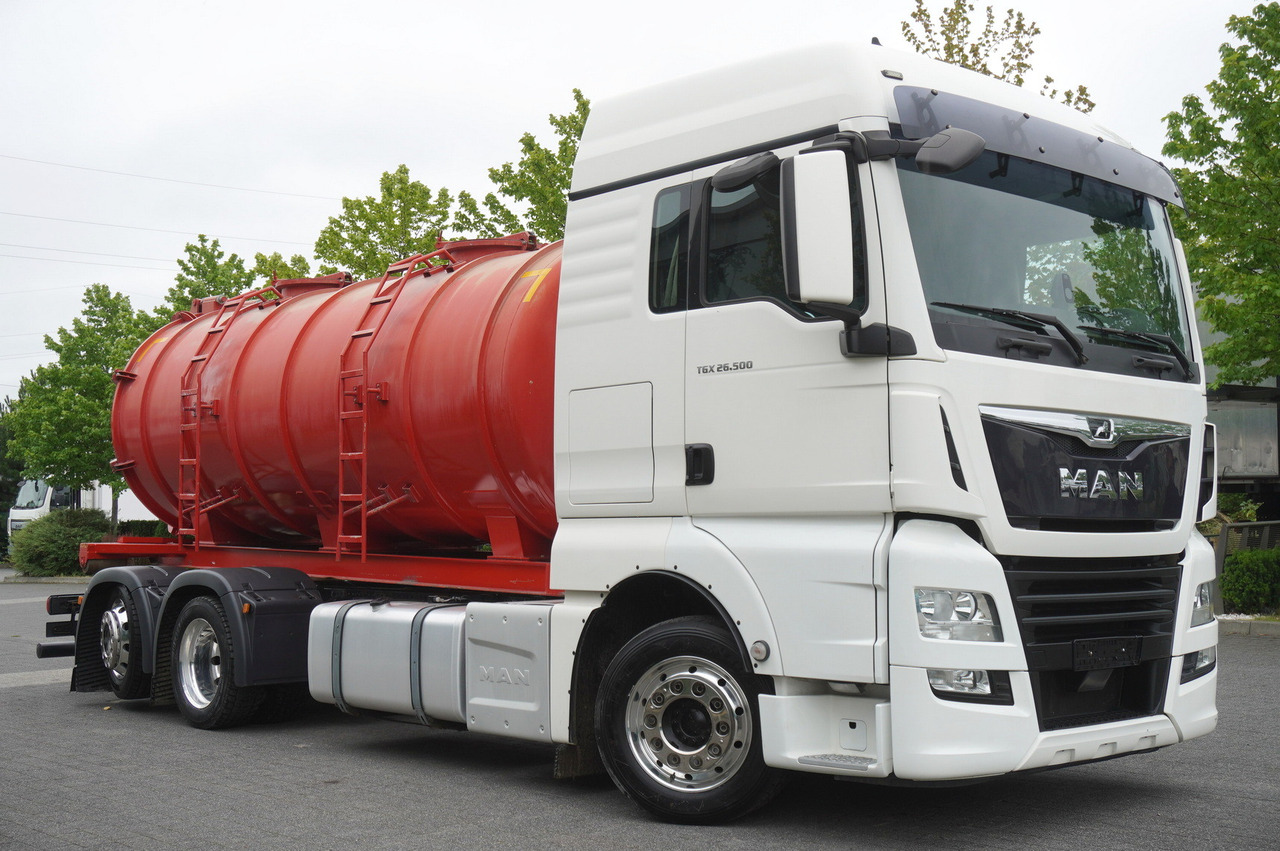 Tankwagen MAN TGX 26.500 / NEW Stal Septic barrel 13000 l / steering 3rd axle: afbeelding 6