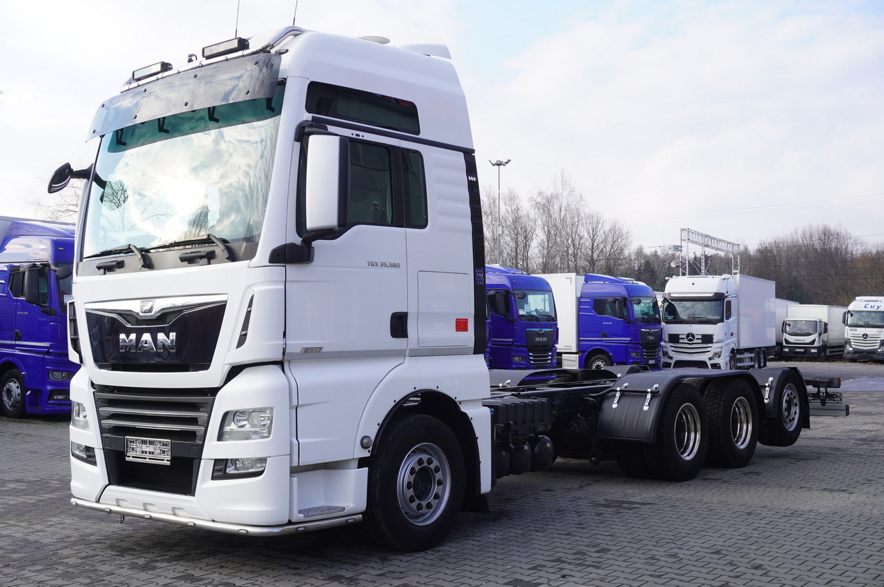 MAN TGX 35.580 E6 8x4/4 - 8.8m chassis frame - Kraanwagen: afbeelding 2 MAN TGX 35.580 E6 8x4/4 - 8.8m chassis frame - Kraanwagen: afbeelding 2