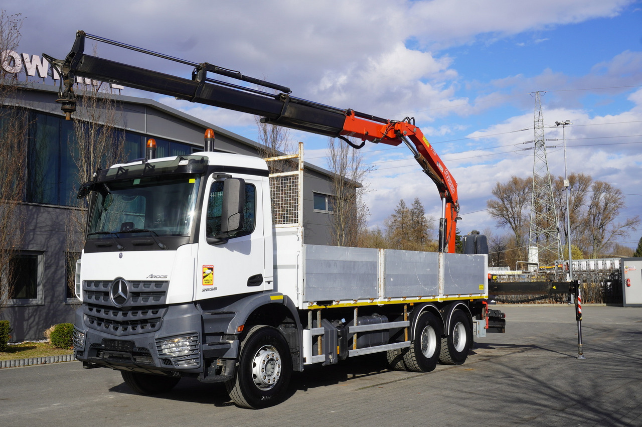 MERCEDES-BENZ AROCS 2636 Flatbed / HDS FASSI F175 7.7 T / 150,000 km - Kraanwagen: afbeelding 1 MERCEDES-BENZ AROCS 2636 Flatbed / HDS FASSI F175 7.7 T / 150,000 km - Kraanwagen: afbeelding 1