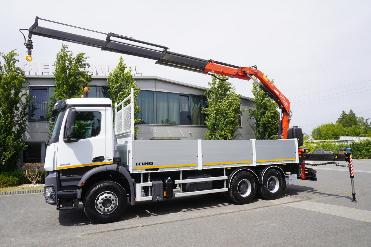 MERCEDES-BENZ AROCS 2636 Flatbed / HDS FASSI F175 7.7 T / 150,000 km - Kraanwagen: afbeelding 4 MERCEDES-BENZ AROCS 2636 Flatbed / HDS FASSI F175 7.7 T / 150,000 km - Kraanwagen: afbeelding 4