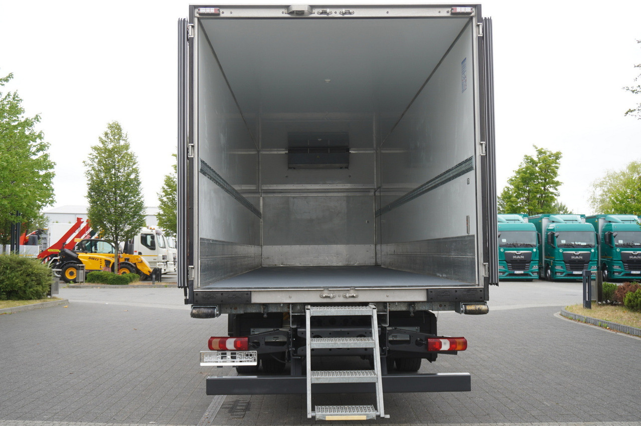 MERCEDES-BENZ Actros 1824 / Refrigerator 22 EPAL / Carrier Supra 950 / Sleeping cabin - Koelwagen vrachtwagen: afbeelding 3 MERCEDES-BENZ Actros 1824 / Refrigerator 22 EPAL / Carrier Supra 950 / Sleeping cabin - Koelwagen vrachtwagen: afbeelding 3