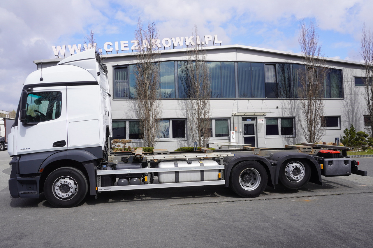 MERCEDES-BENZ Actros 2545 6x2 MP5 / Full ADR / BDF - Containertransporter/ Wissellaadbak vrachtwagen: afbeelding 2 MERCEDES-BENZ Actros 2545 6x2 MP5 / Full ADR / BDF - Containertransporter/ Wissellaadbak vrachtwagen: afbeelding 2