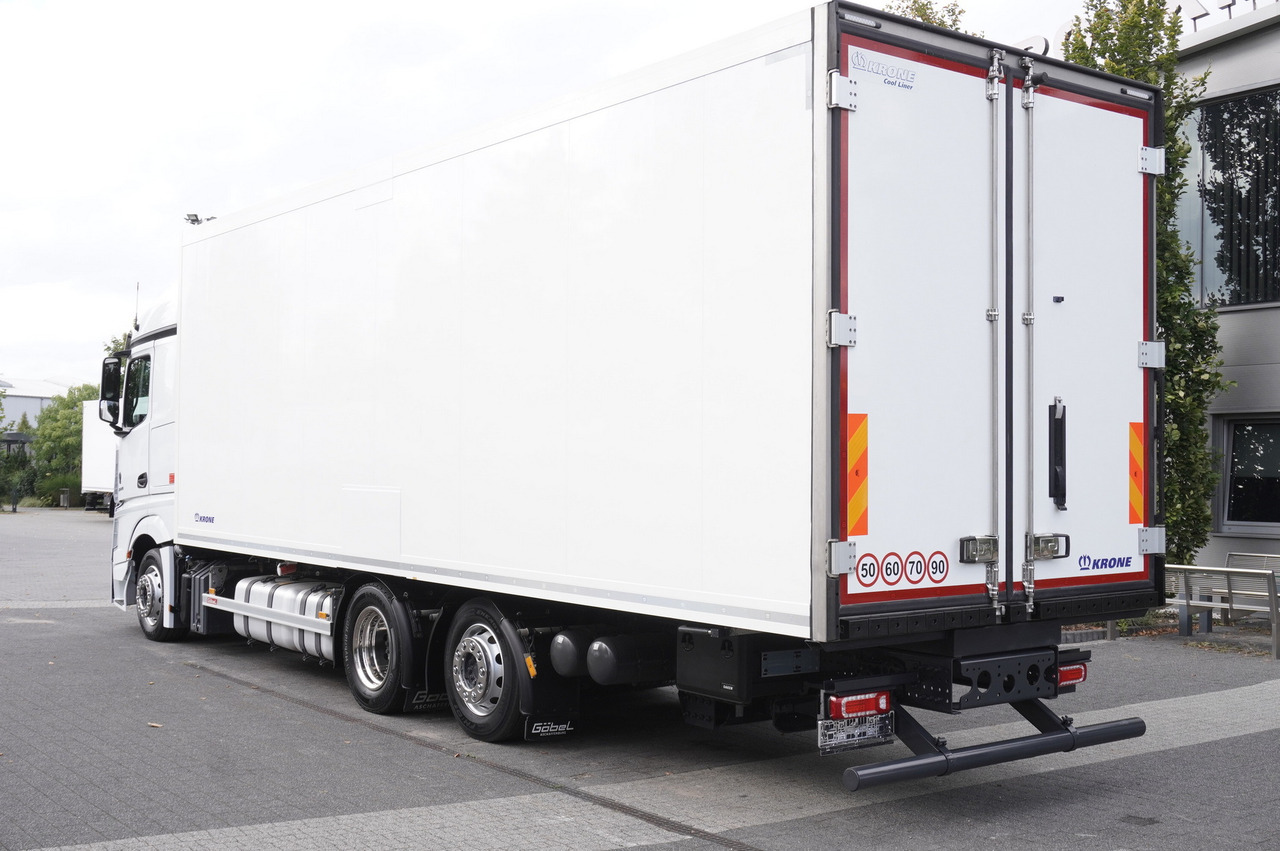 MERCEDES-BENZ Actros 2545 MP5 6×2 E6 / KRONE REFRIGERATOR 40 pallets Bitemperature Doppelstock / high 2.7m - Koelwagen vrachtwagen: afbeelding 3 MERCEDES-BENZ Actros 2545 MP5 6×2 E6 / KRONE REFRIGERATOR 40 pallets Bitemperature Doppelstock / high 2.7m - Koelwagen vrachtwagen: afbeelding 3