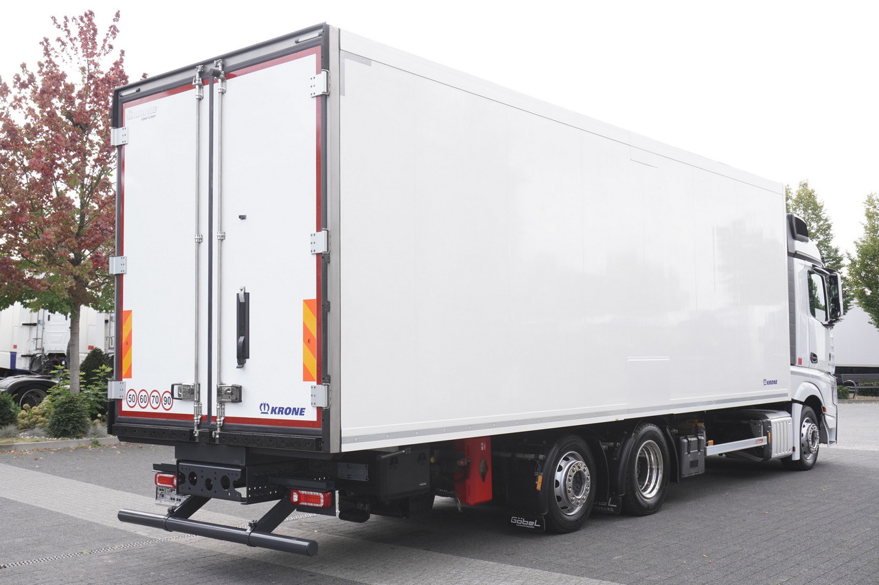 MERCEDES-BENZ Actros 2545 MP5 6×2 E6 / KRONE REFRIGERATOR 40 pallets Bitemperature Doppelstock / high 2.7m - Koelwagen vrachtwagen: afbeelding 4 MERCEDES-BENZ Actros 2545 MP5 6×2 E6 / KRONE REFRIGERATOR 40 pallets Bitemperature Doppelstock / high 2.7m - Koelwagen vrachtwagen: afbeelding 4