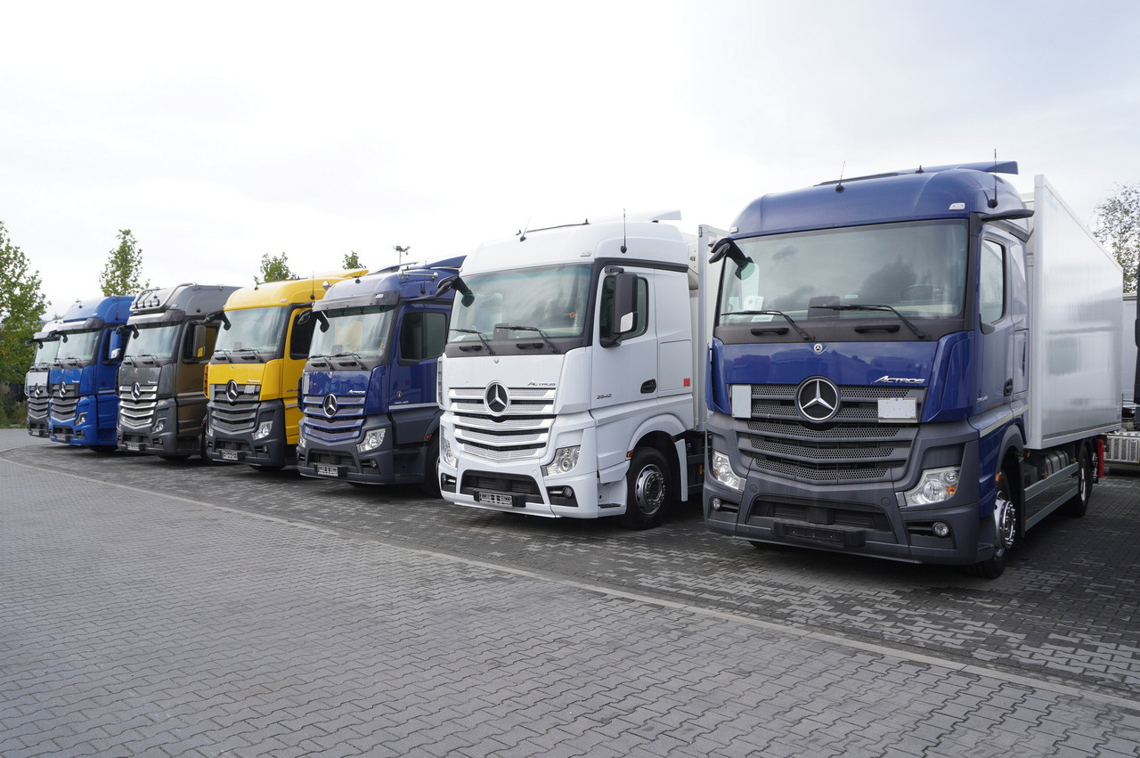 MERCEDES-BENZ Actros 2545 / Multitemperature Refrigerator / several units - Koelwagen vrachtwagen: afbeelding 2 MERCEDES-BENZ Actros 2545 / Multitemperature Refrigerator / several units - Koelwagen vrachtwagen: afbeelding 2