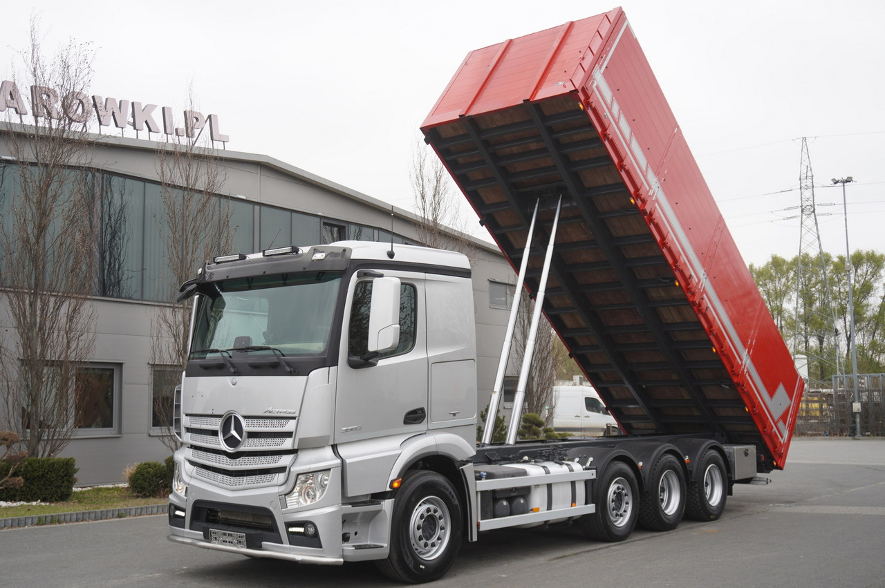 MERCEDES-BENZ Actros 3563 8x4 / Tipper for grain 20 t load capacity - Vrachtwagen met open laadbak: afbeelding 1 MERCEDES-BENZ Actros 3563 8x4 / Tipper for grain 20 t load capacity - Vrachtwagen met open laadbak: afbeelding 1