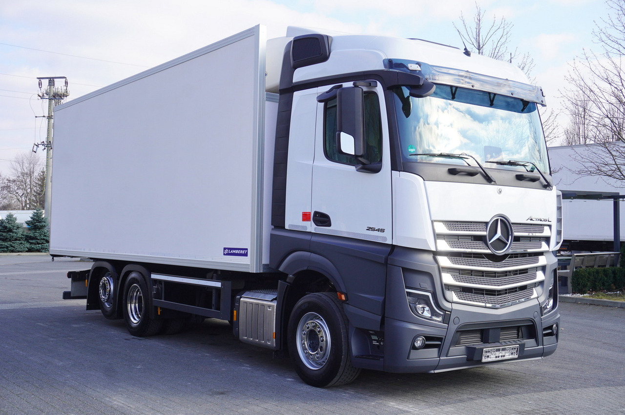 MERCEDES-BENZ Actros L 2545 / NEW Lamberet refrigerator / 2023 / 140 tho. km - Koelwagen vrachtwagen: afbeelding 1 MERCEDES-BENZ Actros L 2545 / NEW Lamberet refrigerator / 2023 / 140 tho. km - Koelwagen vrachtwagen: afbeelding 1