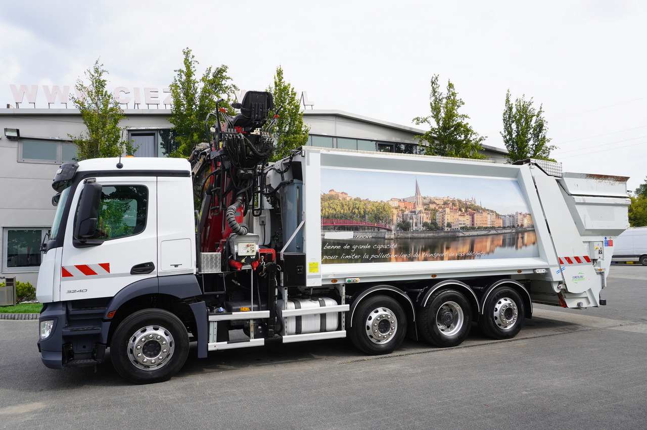 MERCEDES-BENZ Antos 3240 8x2 / Tajfun 5T crane / Farid Industries garbage truck/ 3 steered axles - Kraanwagen: afbeelding 4 MERCEDES-BENZ Antos 3240 8x2 / Tajfun 5T crane / Farid Industries garbage truck/ 3 steered axles - Kraanwagen: afbeelding 4