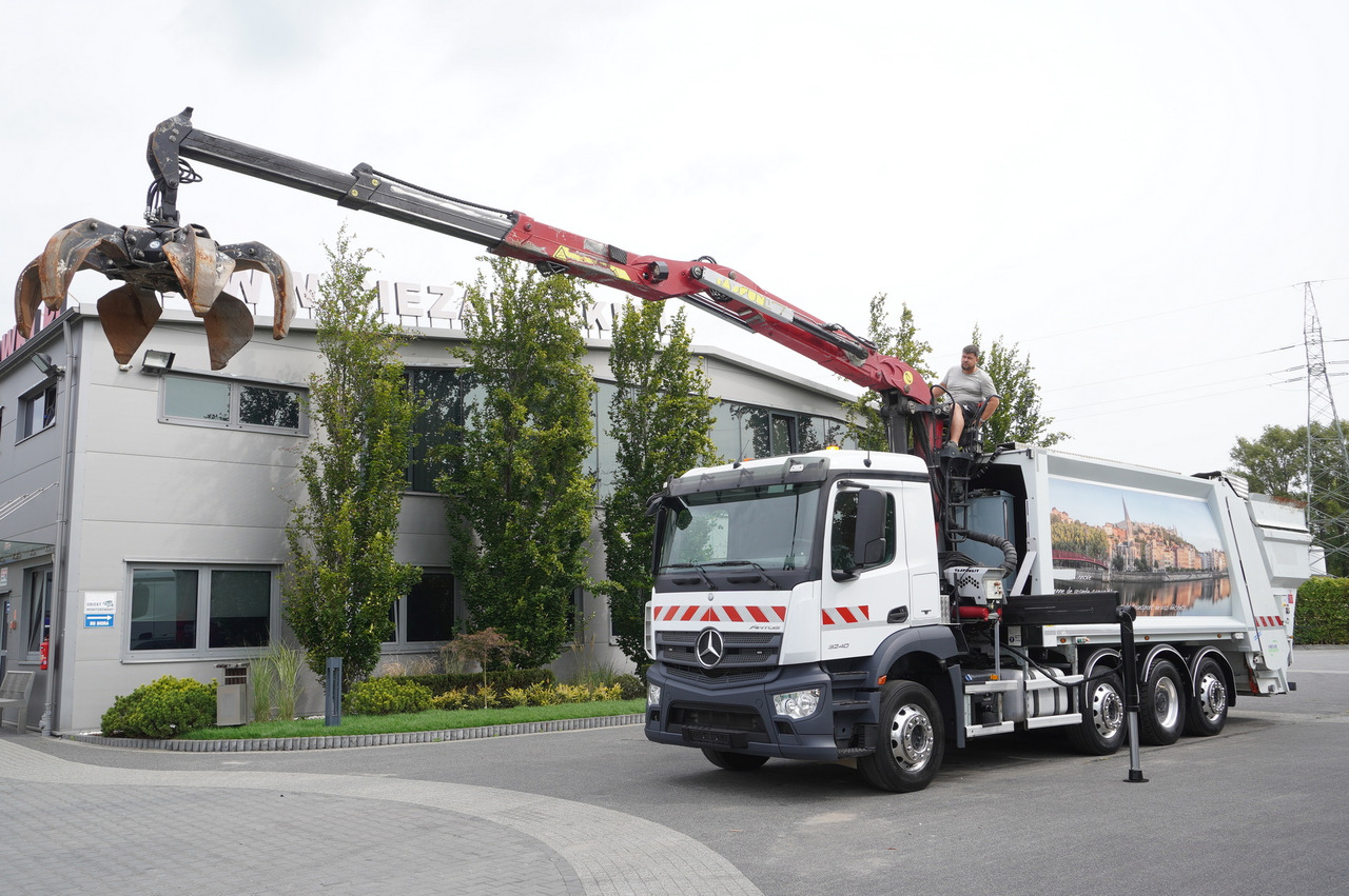 Vacuümwagen MERCEDES-BENZ Antos 3240 8x2 / Tajfun 5T crane / Farid Industries garbage truck/ 3 steered axles: afbeelding 9