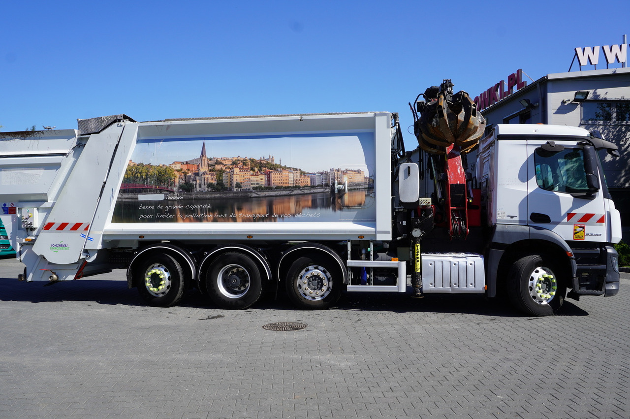 MERCEDES-BENZ Antos 3240 8x2 / Tajfun 5T crane / Farid Industries garbage truck/ 3 steered axles - Vacuümwagen: afbeelding 2 MERCEDES-BENZ Antos 3240 8x2 / Tajfun 5T crane / Farid Industries garbage truck/ 3 steered axles - Vacuümwagen: afbeelding 2