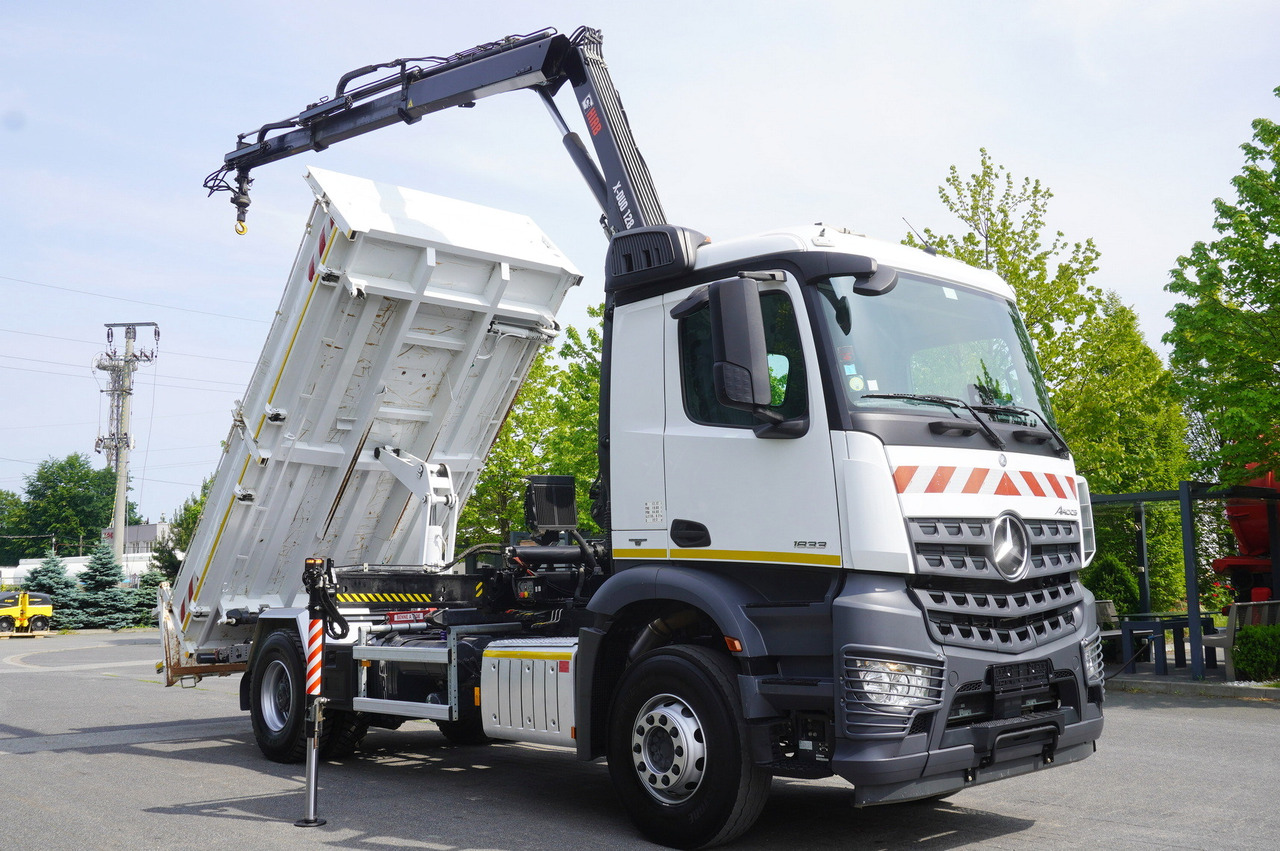 Leasing MERCEDES-BENZ Arocs 1833 / 87,000 km!!! / Hds HIAB X-DUO 128 B-2 / three-sided tipper MERCEDES-BENZ Arocs 1833 / 87,000 km!!! / Hds HIAB X-DUO 128 B-2 / three-sided tipper: afbeelding 8