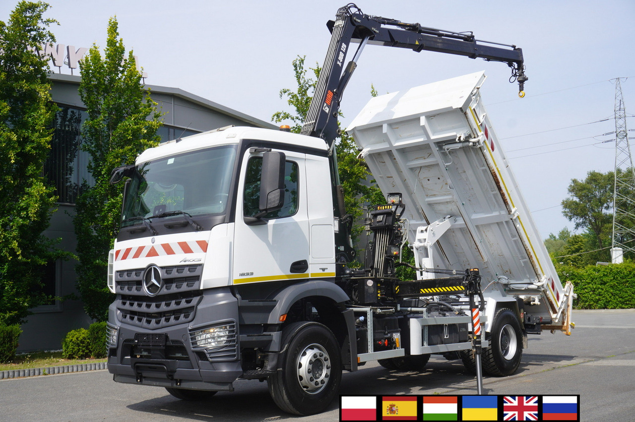 MERCEDES-BENZ Arocs 1833 / 87,000 km!!! / Hds HIAB X-DUO 128 B-2 / three-sided tipper - Kipper vrachtwagen, Kraanwagen: afbeelding 1 MERCEDES-BENZ Arocs 1833 / 87,000 km!!! / Hds HIAB X-DUO 128 B-2 / three-sided tipper - Kipper vrachtwagen, Kraanwagen: afbeelding 1