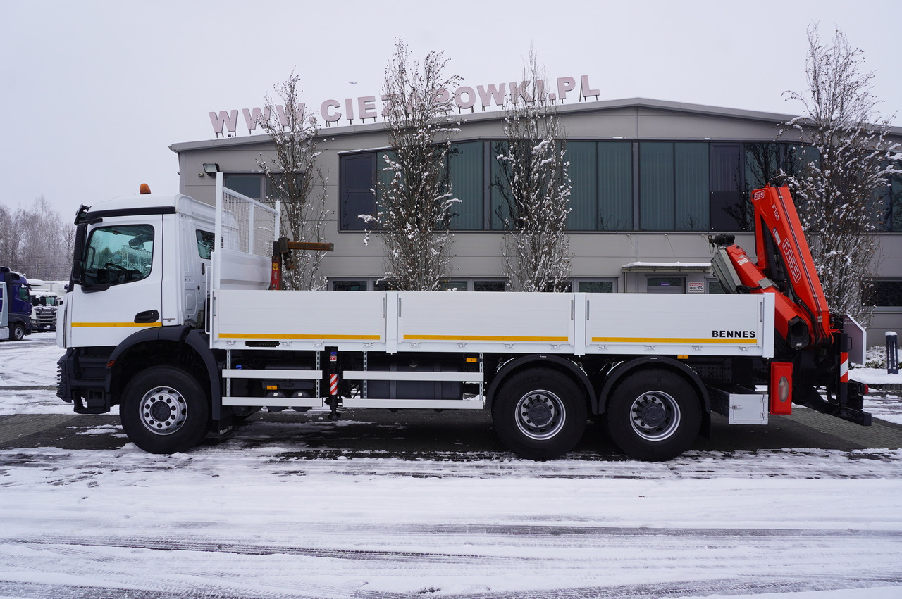 MERCEDES-BENZ Arocs 2633 flatbed truck / Crane FASSI F155A.0.23 / REMOTE CONTROL / 230,000 km - Vrachtwagen met open laadbak, Kraanwagen: afbeelding 2 MERCEDES-BENZ Arocs 2633 flatbed truck / Crane FASSI F155A.0.23 / REMOTE CONTROL / 230,000 km - Vrachtwagen met open laadbak, Kraanwagen: afbeelding 2
