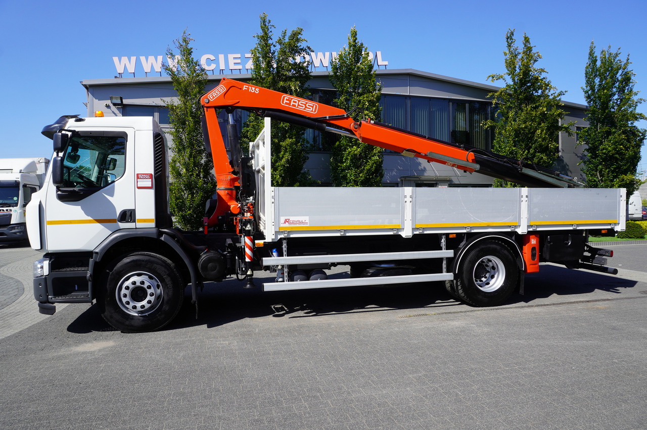 RENAULT C280 DTI 8 / FASSI crane 5.6 T / range 8 m / Flatbed 15 EPAL - Kraanwagen: afbeelding 4 RENAULT C280 DTI 8 / FASSI crane 5.6 T / range 8 m / Flatbed 15 EPAL - Kraanwagen: afbeelding 4