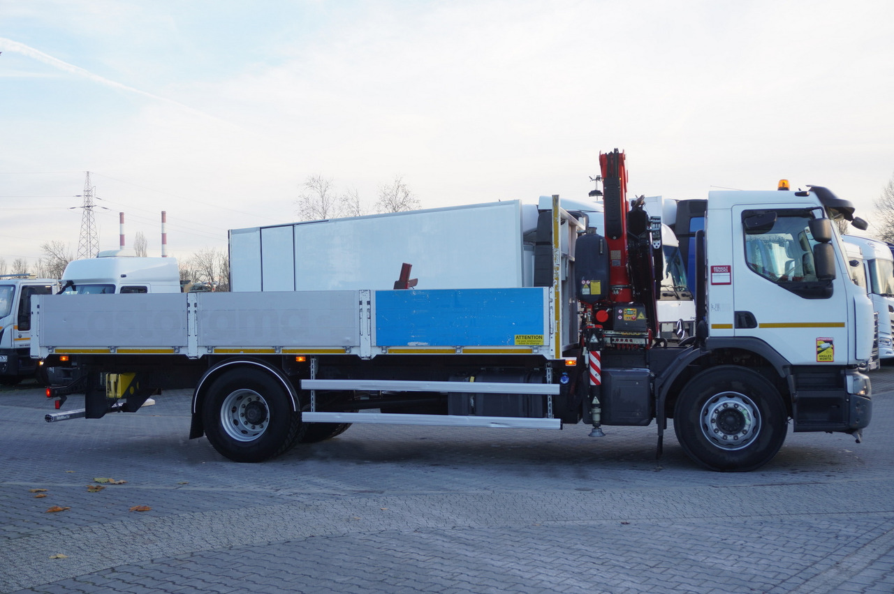 RENAULT C280 DTI 8 / FASSI crane 5.6 T / range 8 m / Flatbed 15 EPAL - Vrachtwagen met open laadbak, Kraanwagen: afbeelding 4 RENAULT C280 DTI 8 / FASSI crane 5.6 T / range 8 m / Flatbed 15 EPAL - Vrachtwagen met open laadbak, Kraanwagen: afbeelding 4