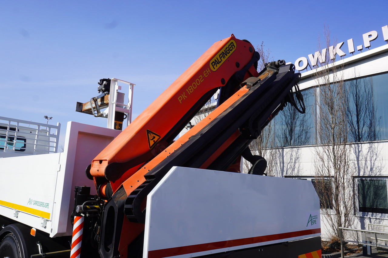 Vrachtwagen met open laadbak, Kraanwagen RENAULT C380 / 6x4 / HDS Palfinger PK 18002-EH 6000 kg: afbeelding 20 Vrachtwagen met open laadbak, Kraanwagen RENAULT C380 / 6x4 / HDS Palfinger PK 18002-EH 6000 kg: afbeelding 20