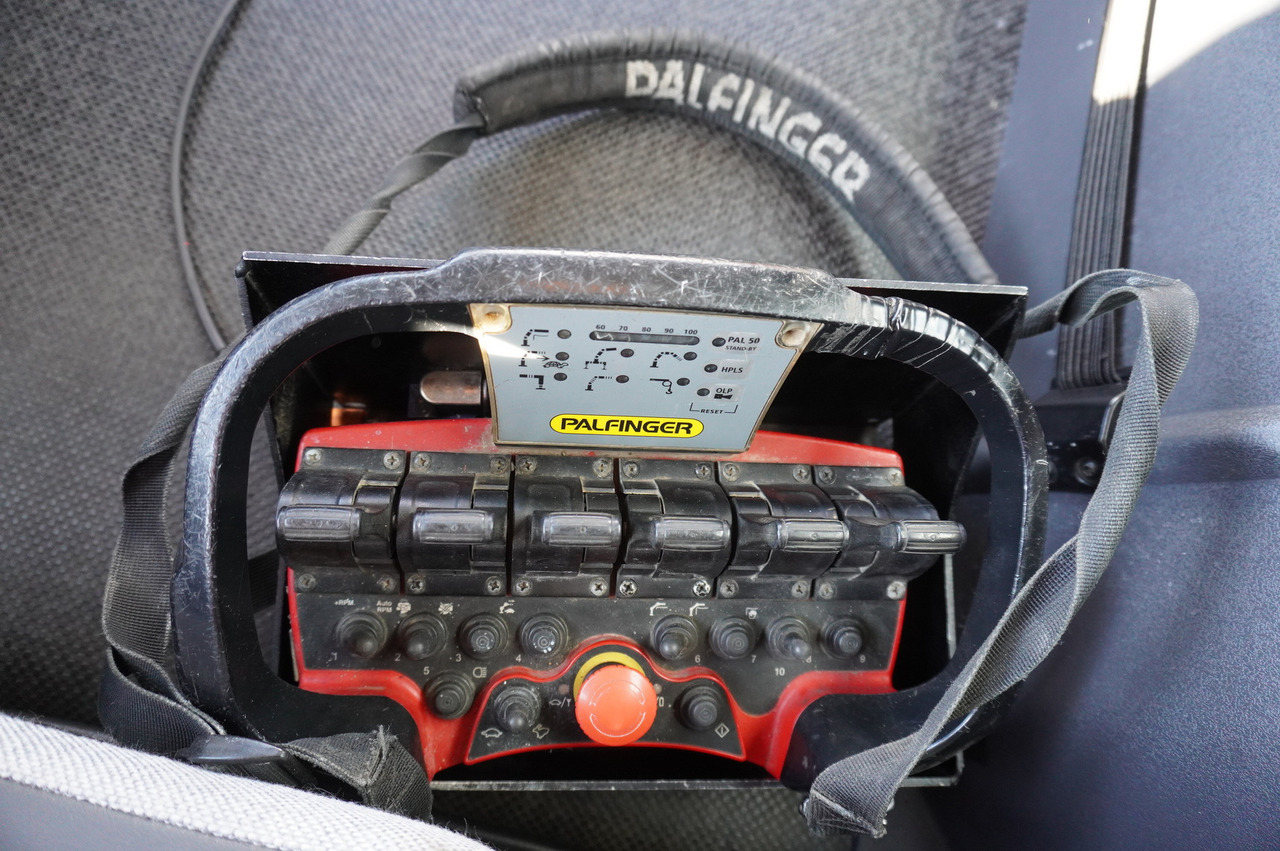 Vrachtwagen met open laadbak, Kraanwagen RENAULT C380 / 6x4 / HDS Palfinger PK 18002-EH 6000 kg: afbeelding 27 Vrachtwagen met open laadbak, Kraanwagen RENAULT C380 / 6x4 / HDS Palfinger PK 18002-EH 6000 kg: afbeelding 27