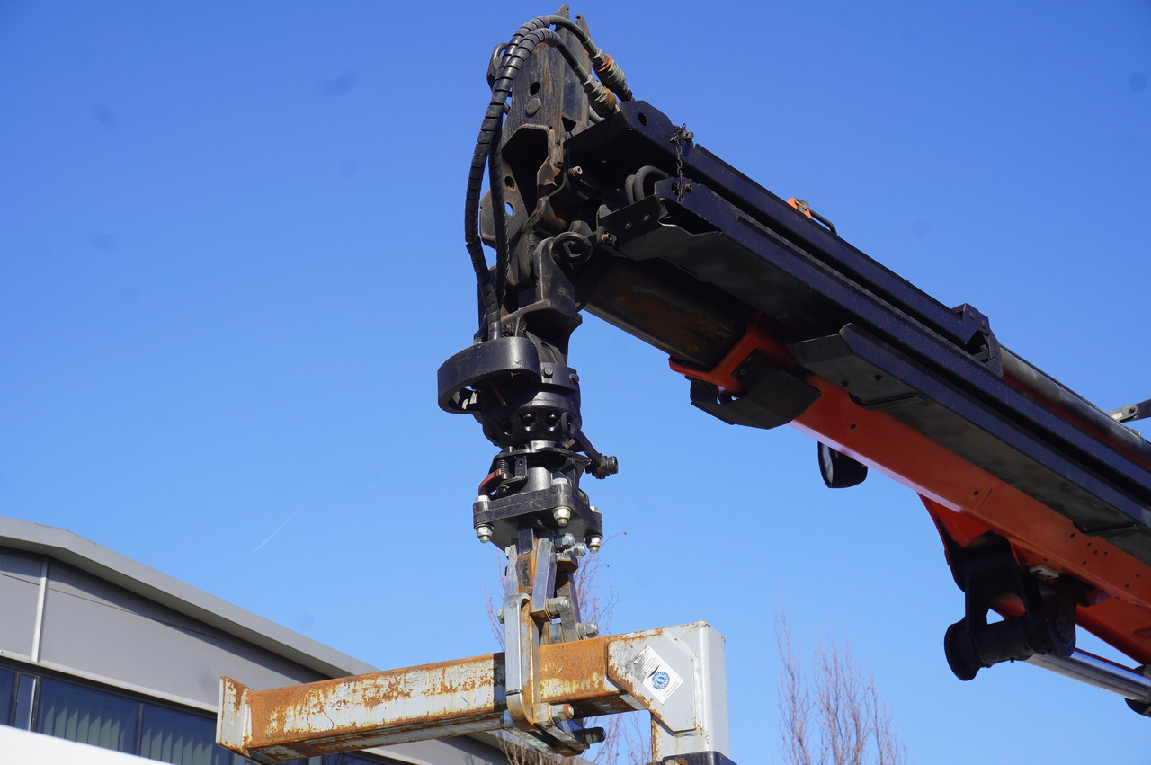 Vrachtwagen met open laadbak, Kraanwagen RENAULT C380 / 6x4 / HDS Palfinger PK 18002-EH 6000 kg: afbeelding 12 Vrachtwagen met open laadbak, Kraanwagen RENAULT C380 / 6x4 / HDS Palfinger PK 18002-EH 6000 kg: afbeelding 12