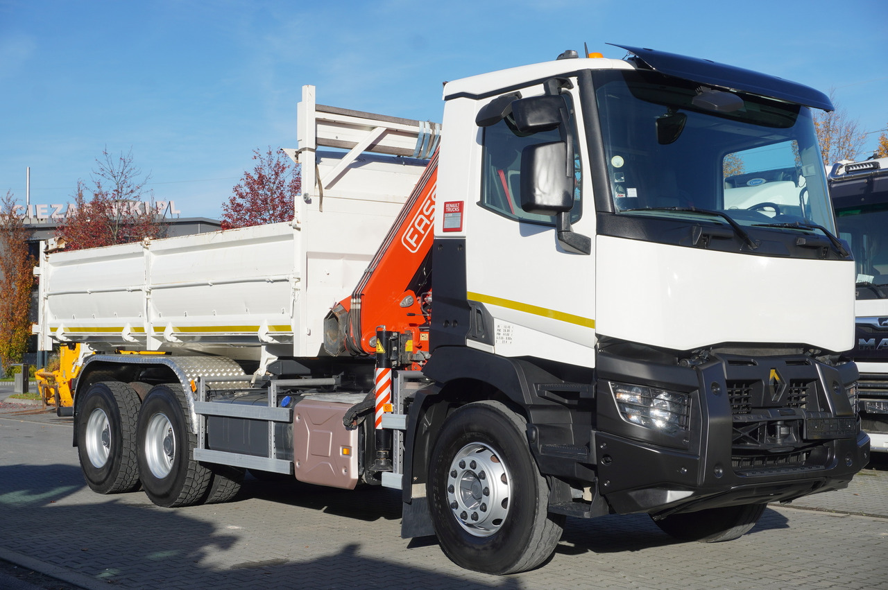 RENAULT C380 E6 6×4 / HDS Fassi F135 2700 MTH / Range 8 m / 5.6 t lifting capacity / 3-side tipper / Bortmatic - Kipper vrachtwagen, Kraanwagen: afbeelding 2 RENAULT C380 E6 6×4 / HDS Fassi F135 2700 MTH / Range 8 m / 5.6 t lifting capacity / 3-side tipper / Bortmatic - Kipper vrachtwagen, Kraanwagen: afbeelding 2