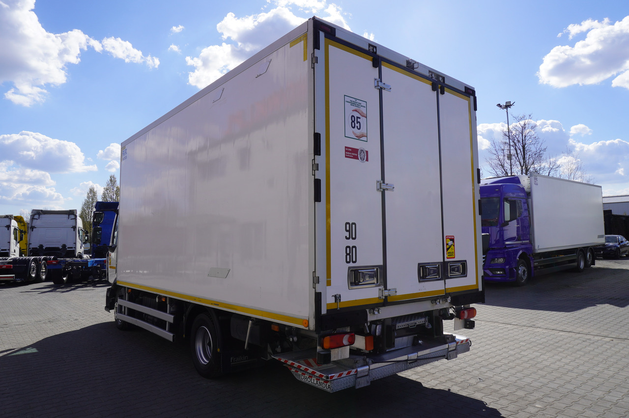 RENAULT D12 / Lamberet refrigerated truck / Dhollandia tail lift 1500 kg / 130 thousand km !! - Koelwagen vrachtwagen: afbeelding 5 RENAULT D12 / Lamberet refrigerated truck / Dhollandia tail lift 1500 kg / 130 thousand km !! - Koelwagen vrachtwagen: afbeelding 5