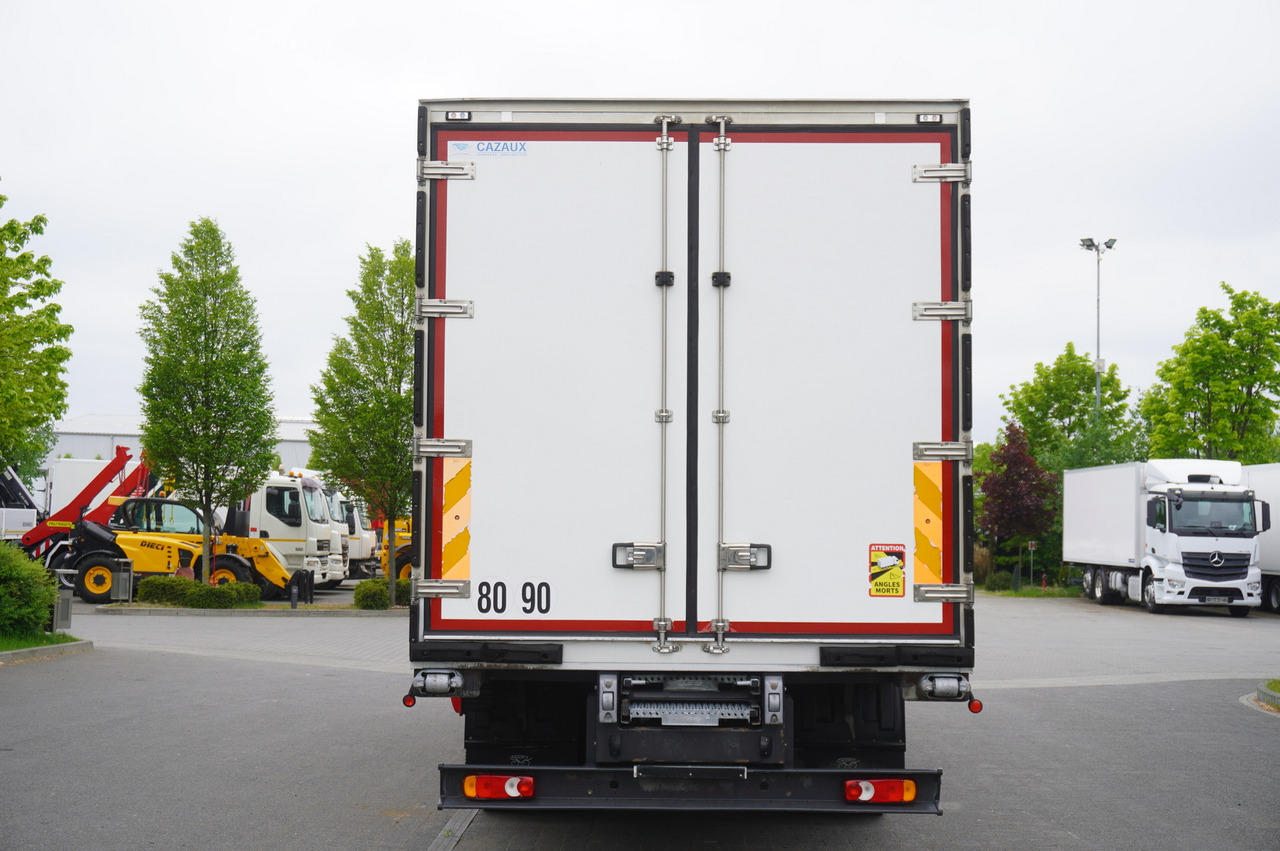 RENAULT D13 / 140 tho km !!! / Meat hook refrigerator / Thermoking T800R / 2 units - Koelwagen vrachtwagen: afbeelding 4 RENAULT D13 / 140 tho km !!! / Meat hook refrigerator / Thermoking T800R / 2 units - Koelwagen vrachtwagen: afbeelding 4