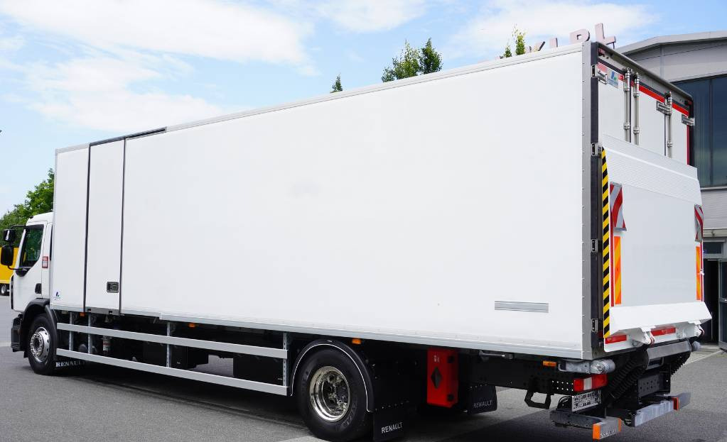 RENAULT D19 285 HP E6 Cold storage/ ATP/FNA / 22 Pallets / BITEMPERATURE - Koelwagen vrachtwagen: afbeelding 4 RENAULT D19 285 HP E6 Cold storage/ ATP/FNA / 22 Pallets / BITEMPERATURE - Koelwagen vrachtwagen: afbeelding 4
