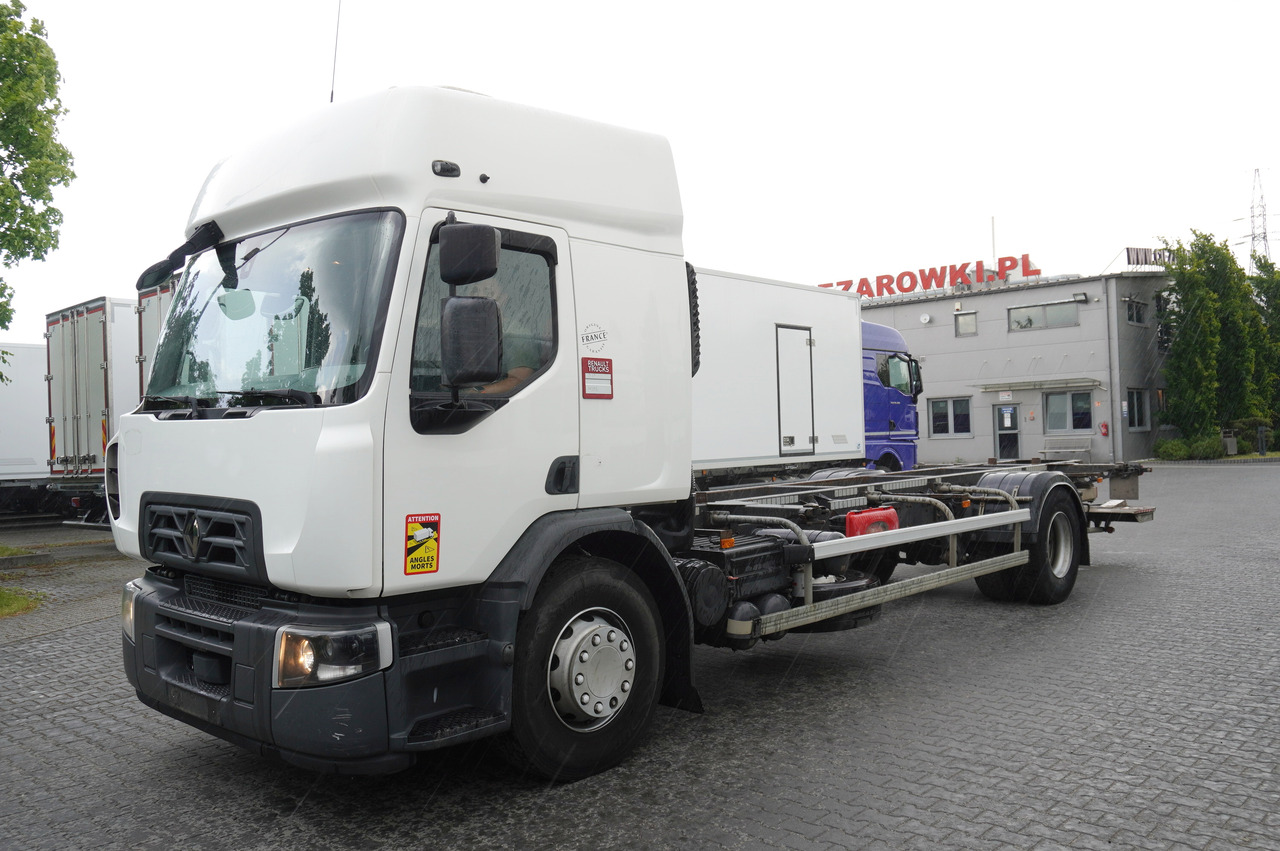 RENAULT D19 Wide Glob / BDF / load capacity 11t / 280 thousand km / tail lift - Chassis vrachtwagen: afbeelding 2 RENAULT D19 Wide Glob / BDF / load capacity 11t / 280 thousand km / tail lift - Chassis vrachtwagen: afbeelding 2