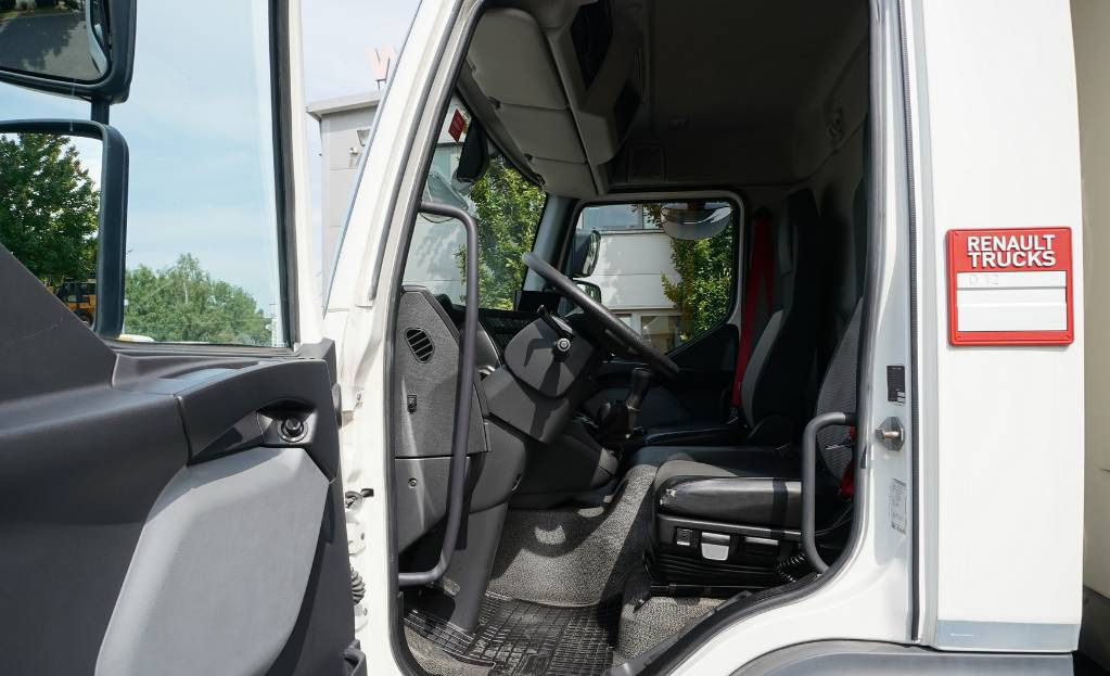 Bakwagen RENAULT Renault D12 E6 / Container 18 pallets / Lift: afbeelding 10