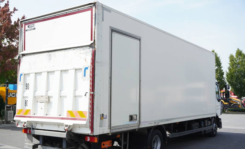 RENAULT Renault D12 E6 / Container 18 pallets / Lift - Bakwagen: afbeelding 5 RENAULT Renault D12 E6 / Container 18 pallets / Lift - Bakwagen: afbeelding 5