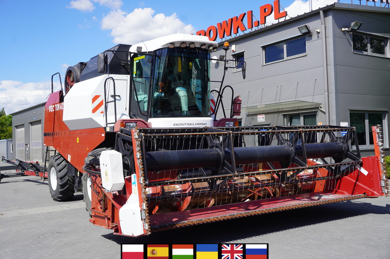ROSTSELMASH VECTOR 425 RSM-101 grain harvester + Header 5 m + rapeseed harvesting extension / 2300 MTH - Maaidorser: afbeelding 1 ROSTSELMASH VECTOR 425 RSM-101 grain harvester + Header 5 m + rapeseed harvesting extension / 2300 MTH - Maaidorser: afbeelding 1