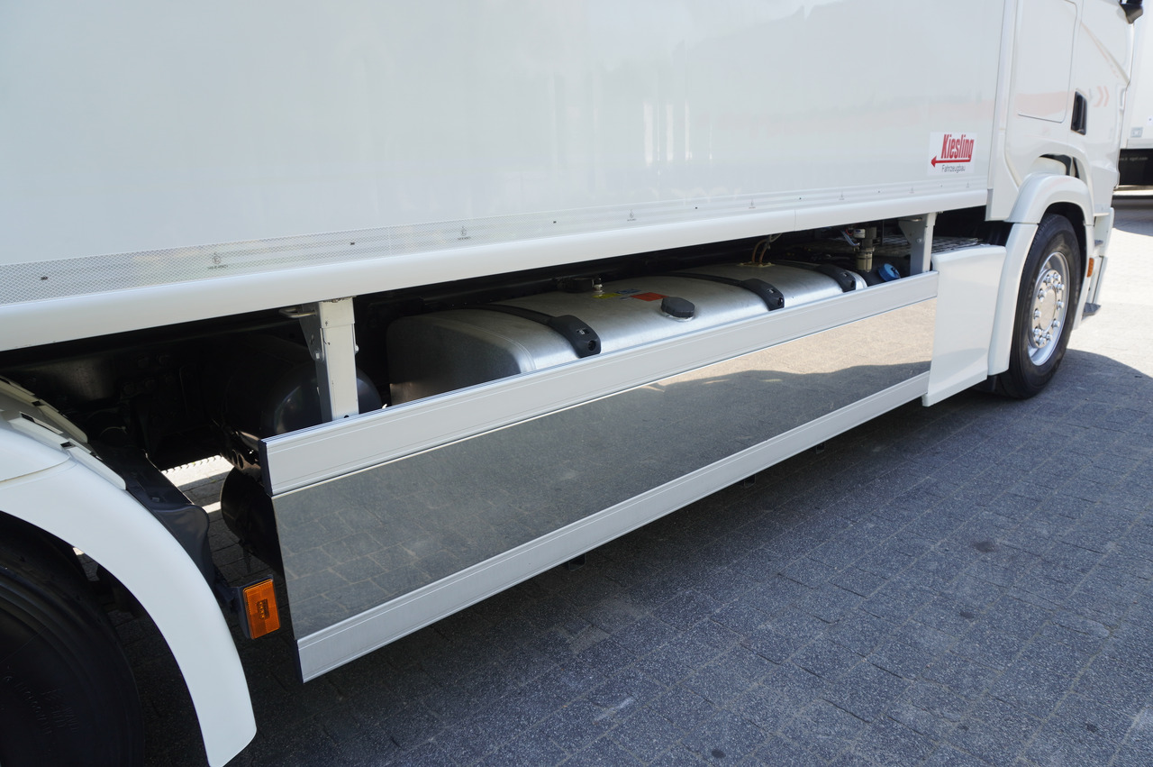 Koelwagen vrachtwagen voor het vervoer van vlees SCANIA R500 Hook-Up Refrigerated Truck KIESLING 20 EPAL / Carrier Supra 1250 Silent: afbeelding 8 Koelwagen vrachtwagen voor het vervoer van vlees SCANIA R500 Hook-Up Refrigerated Truck KIESLING 20 EPAL / Carrier Supra 1250 Silent: afbeelding 8